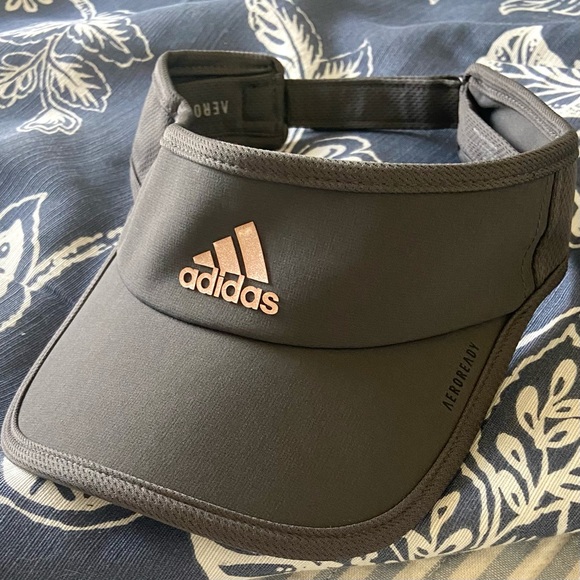 Adidas running visor - Picture 1 of 3